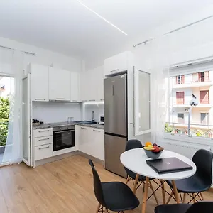  Διαμέρισμα Agias Sofias Svolou Center 2